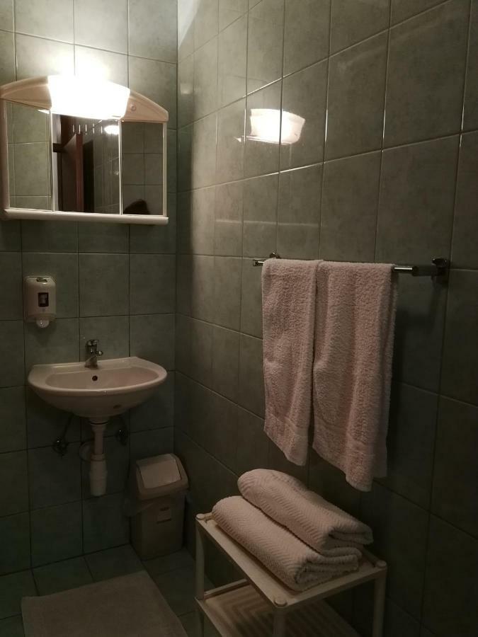 Kavana I Sobe Monika Hotel Gáborvölgy Kültér fotó
